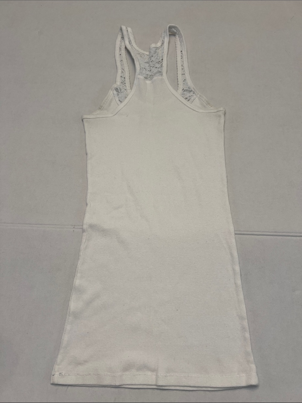 Hollister Y2K white Lace Trim Racerback Cami Tank Top Bella Swan Coquette size M - Picture 9 of 10